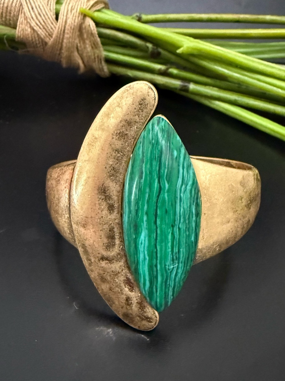 RLM Robert Lee Morris SOHO Malachite Stone Structural Hinged Clamp Cuff Bracelet